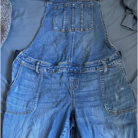 Overall - Picture 1 of 2